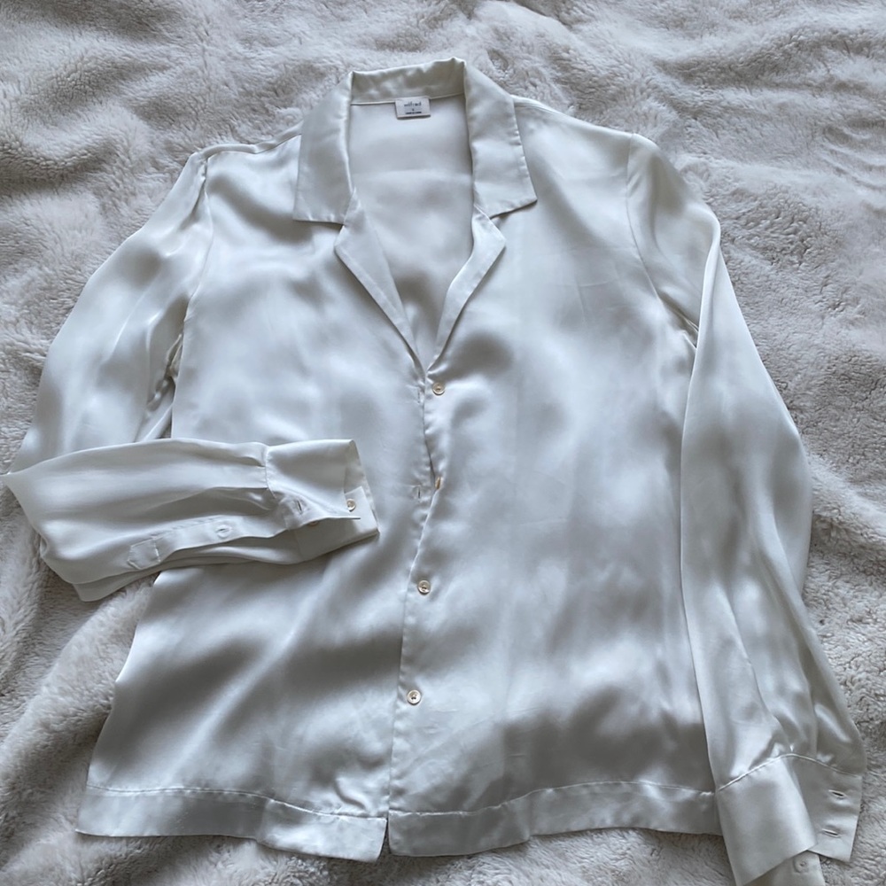 Excellent condition Wilfred Silk Blouse